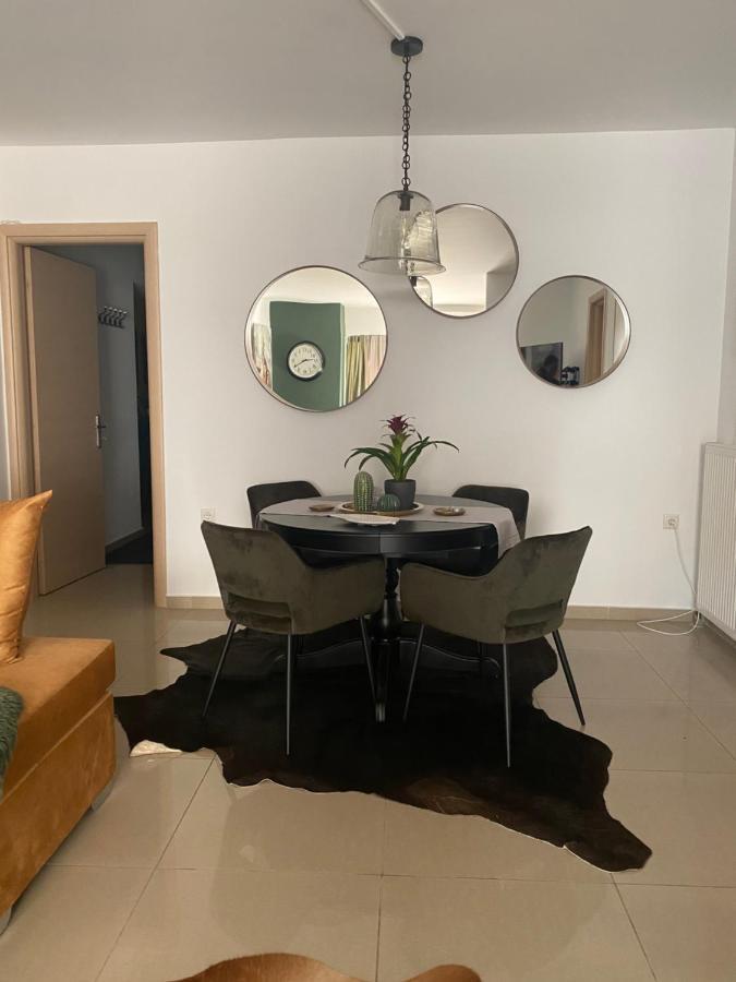 Little John Luxury Apartment 比雷埃夫斯 外观 照片